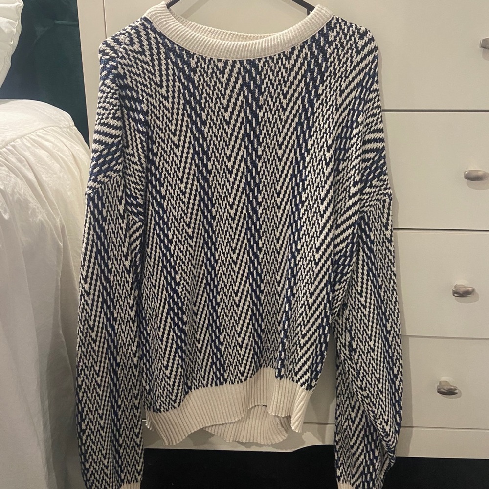 SWEATER